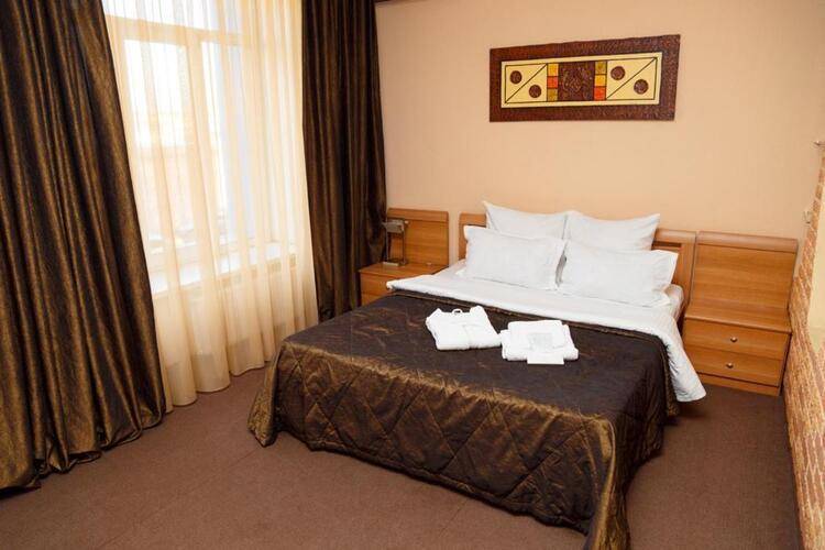 Отель Алиот (Alioth Hotel)