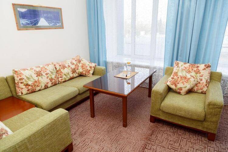 Отель Алиот (Alioth Hotel)