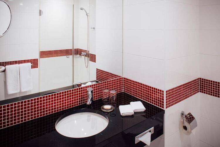 AZIMUT Сити Отель Аэропорт Екатеринбург (Ex. Angelo By Vienna House)