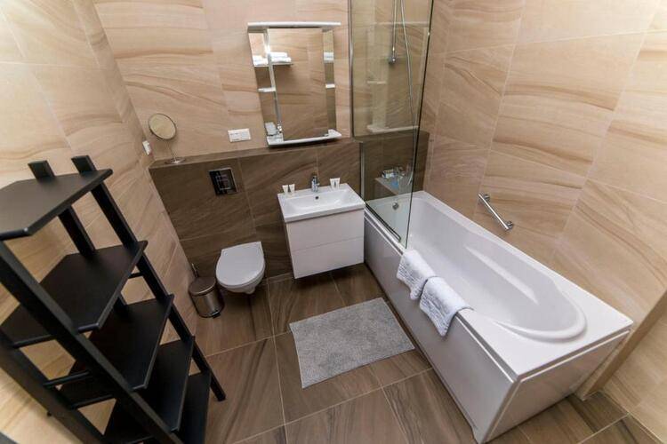 Апарт-отель RADIUS Central House
