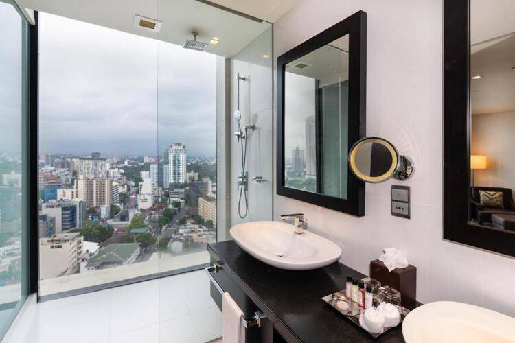 Nh Collection Colombo (Ex. Movenpick Hotel)