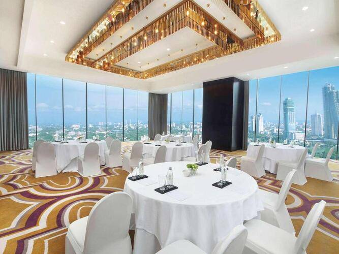 Nh Collection Colombo (Ex. Movenpick Hotel)