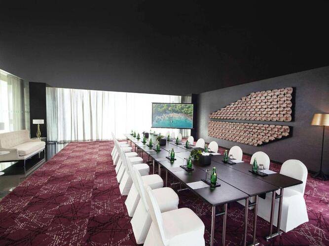 Nh Collection Colombo (Ex. Movenpick Hotel)