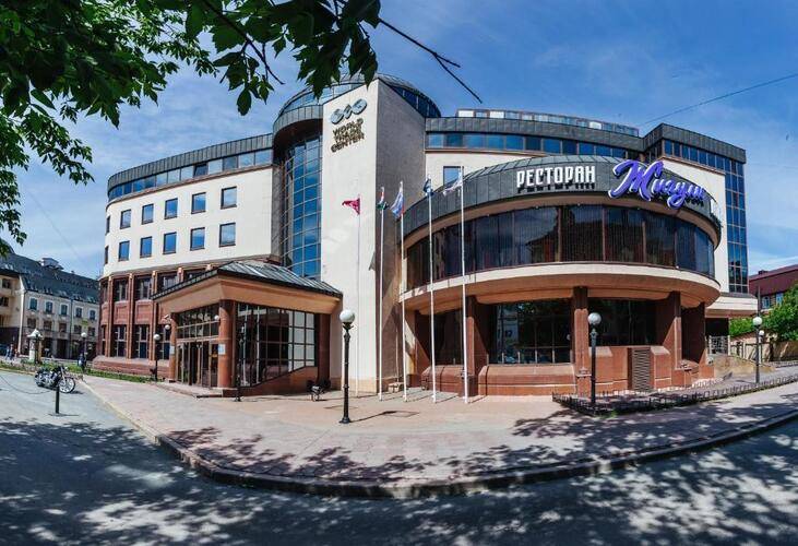 Отель Президент (President Hotel)