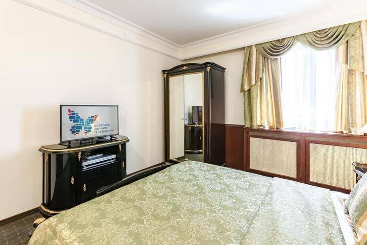 Отель Президент (President Hotel)