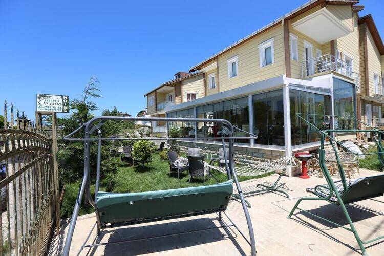 Assortie La Villa Hotel