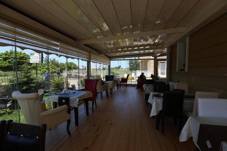 Assortie La Villa Hotel