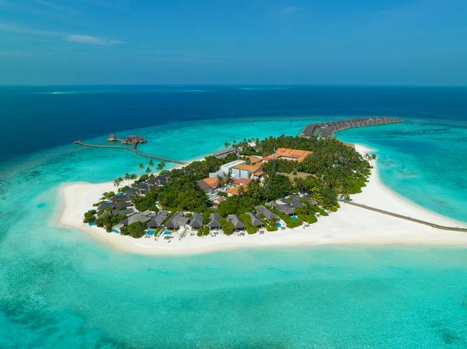 Emerald Faarufushi Resort & Spa