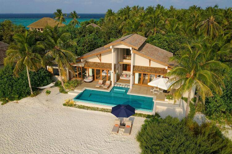 Emerald Faarufushi Resort & Spa