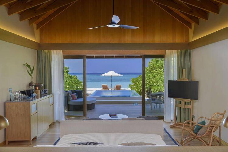 Emerald Faarufushi Resort & Spa