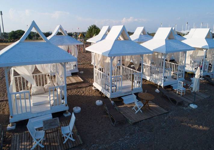 Grand Niki Hotel & Spa