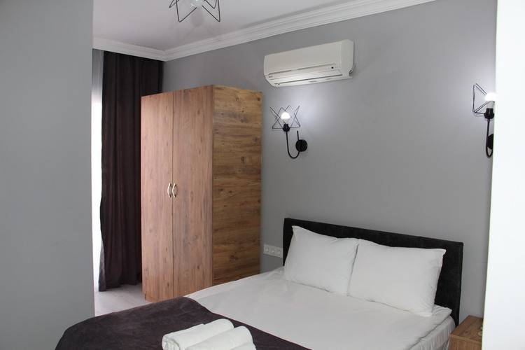 Grand Niki Hotel & Spa