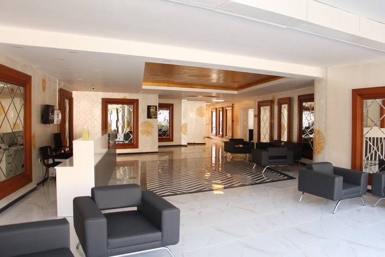 Grand Niki Hotel & Spa