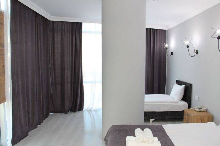 Grand Niki Hotel & Spa