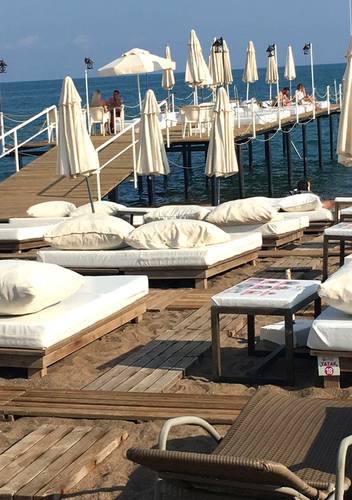 Grand Niki Hotel & Spa