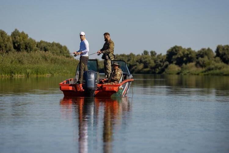 Azimut Парк Отель Волга Астрахань