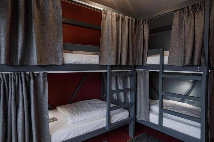 Hostel Bed Idea