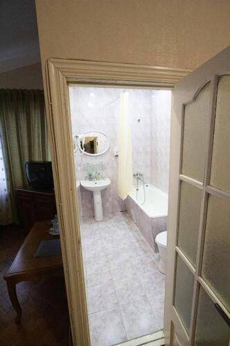 Отель Люкс (Lux Hotel)