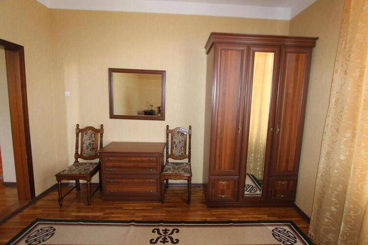 Отель Люкс (Lux Hotel)