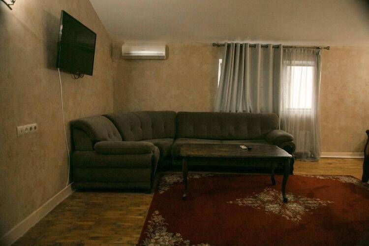 Отель Люкс (Lux Hotel)
