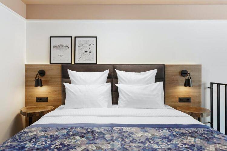 Country Hills Resort