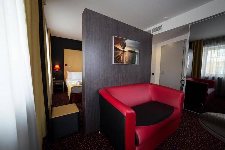 Avenue Park Hotel (Авеню парк отель)
