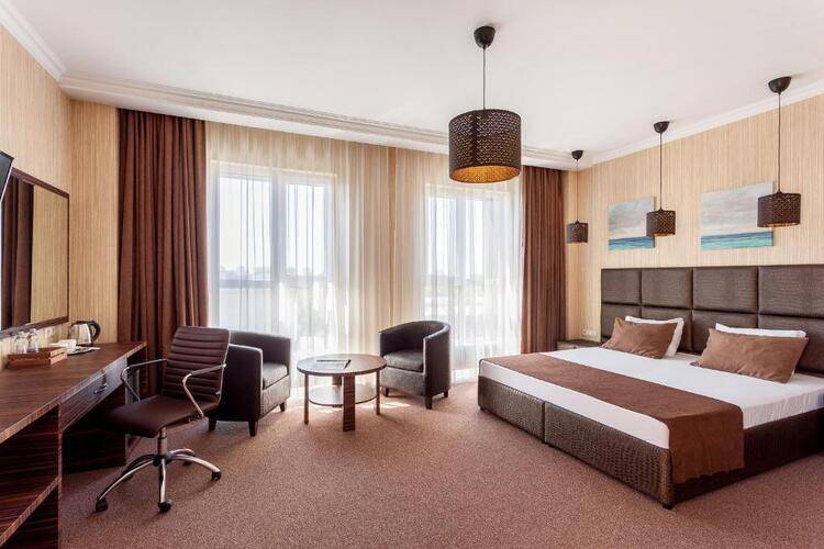 Отель Мартон PALACE