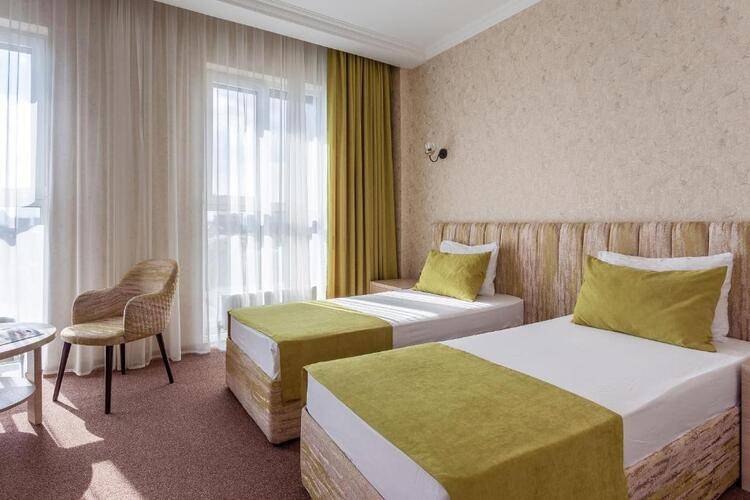 Отель Мартон PALACE