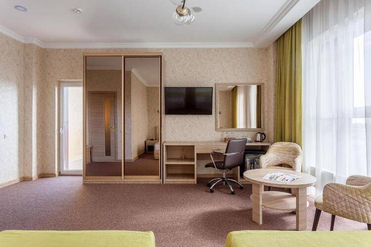 Отель Мартон PALACE