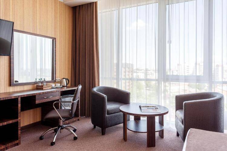 Отель Мартон PALACE