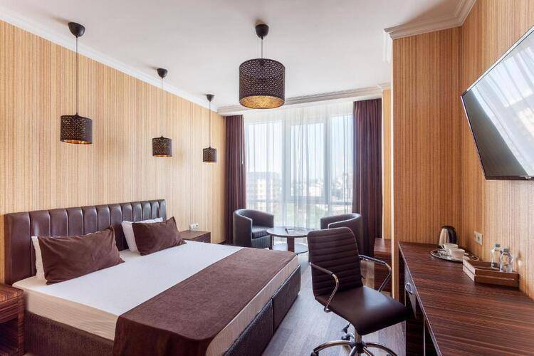 Отель Мартон PALACE