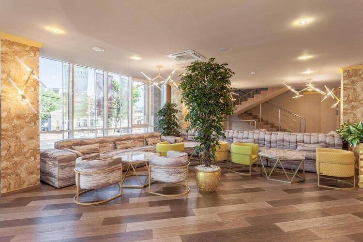 Отель Мартон PALACE