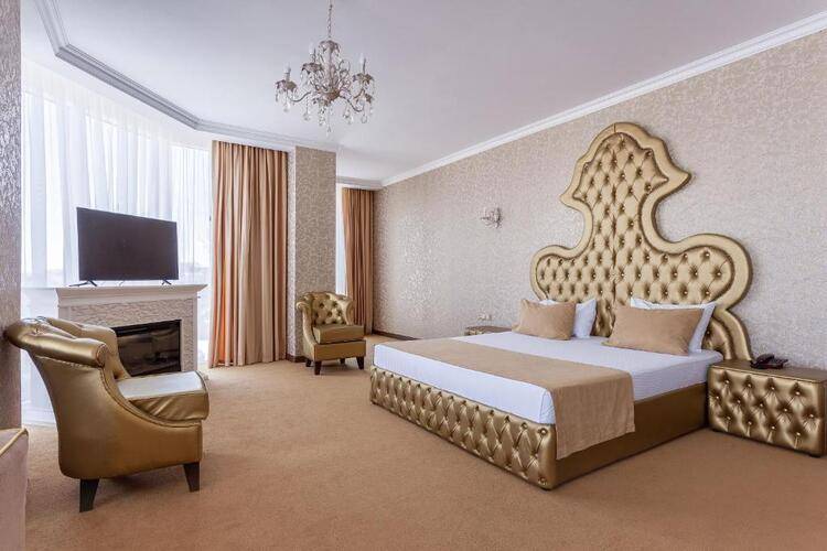 Отель Мартон PALACE