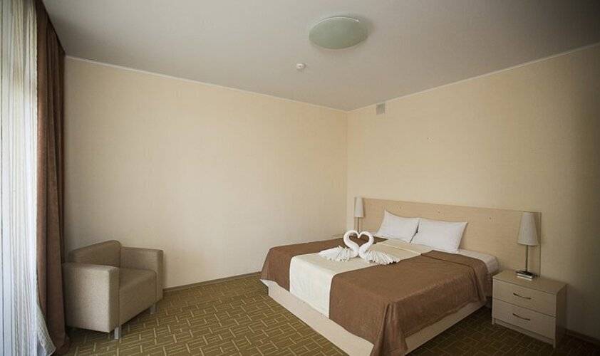 Crona Medical & SPA