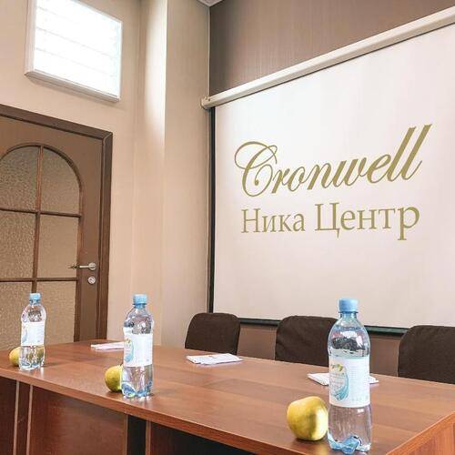 Отель Cronwell Ника Центр