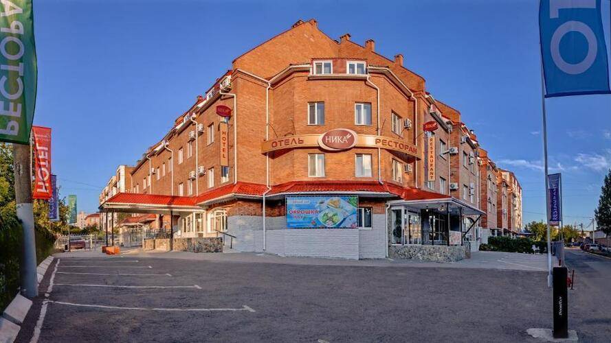 Отель Cronwell Ника Центр