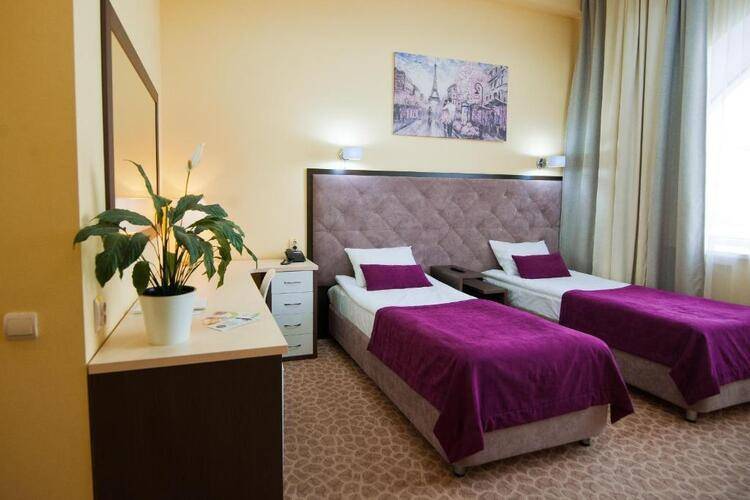 Life hotel