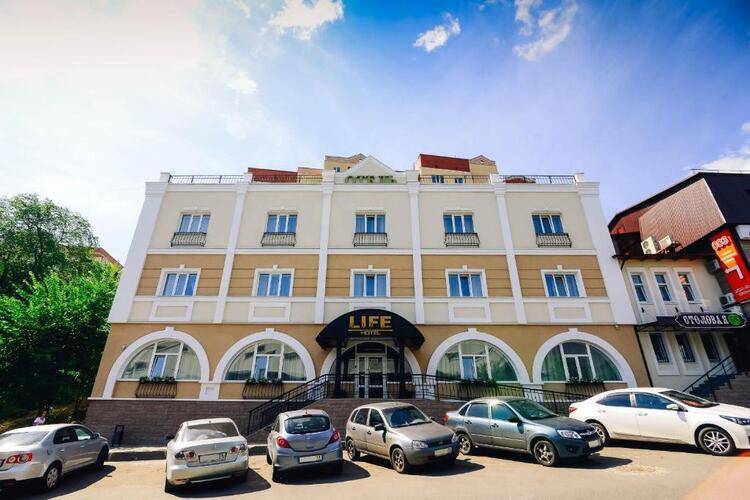 Life hotel