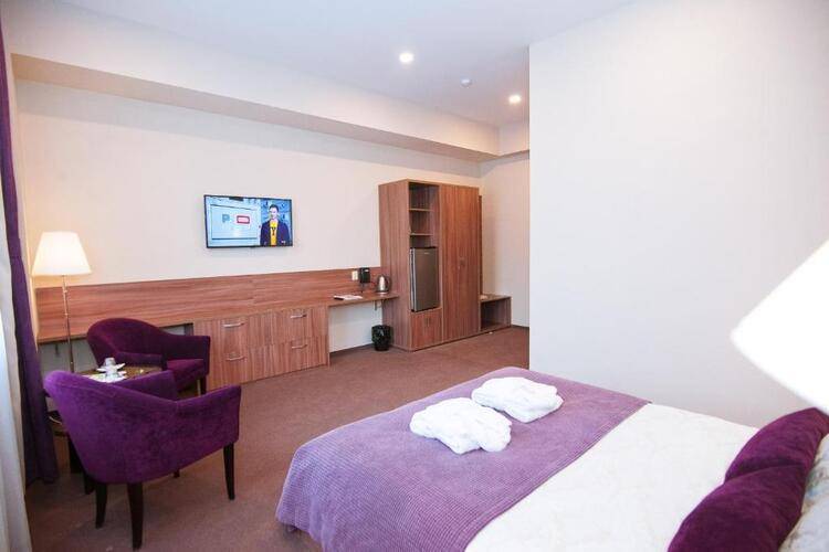 Life hotel