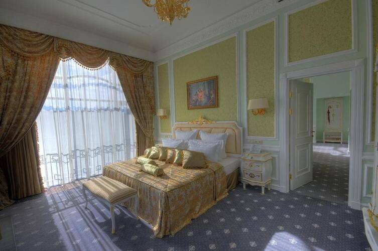 Отель Александровский