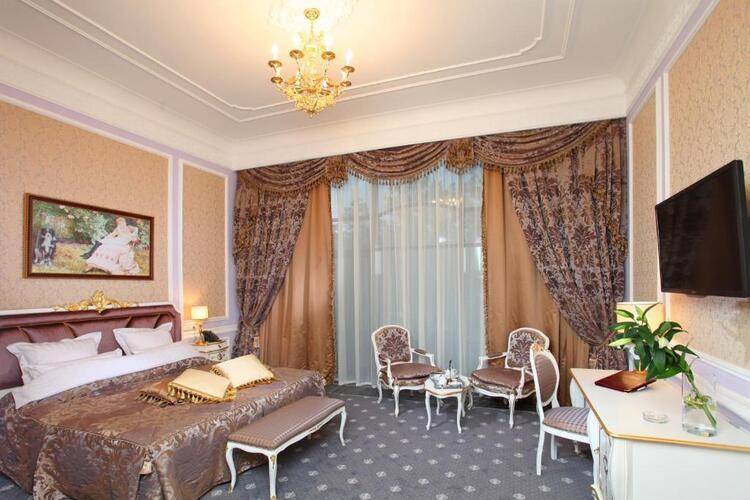 Отель Александровский