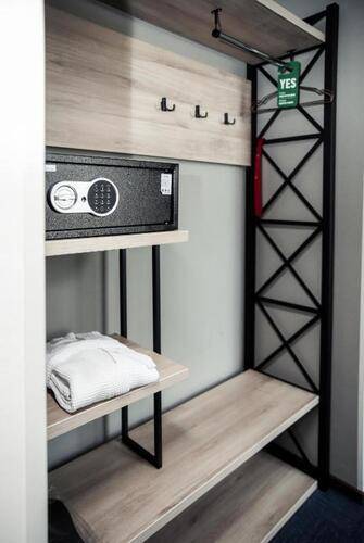 Отель Бумеранг (Boomerang Hotel)