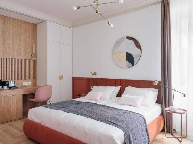 New Holland Hotel