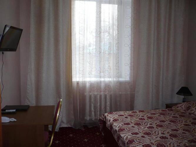 Гостиница Левый берег