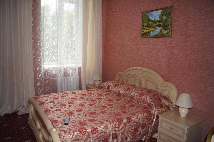 Гостиница Левый берег