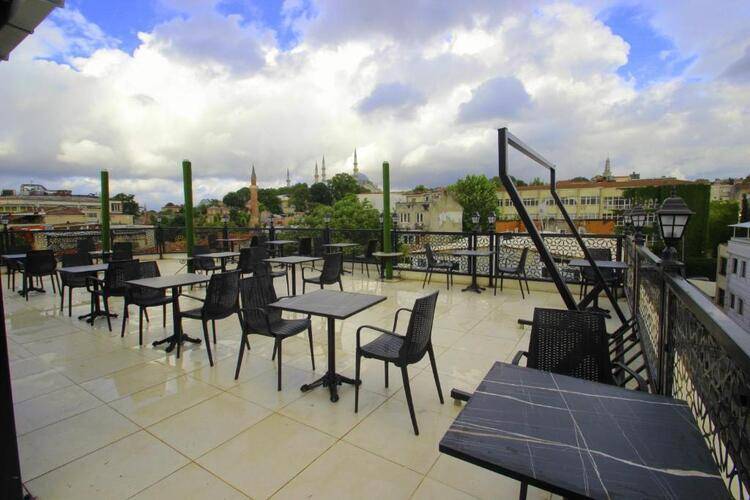 Guler Palas Hotel