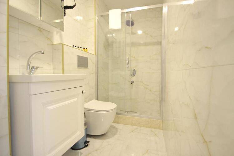 Guler Palas Hotel