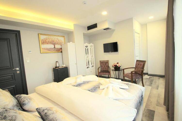 Guler Palas Hotel
