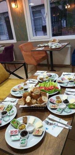 Ulubat Castle Hotel