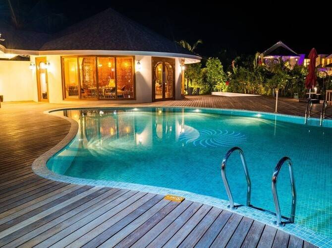 The Signature Collection By Hideaway